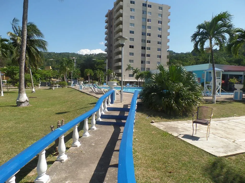 Turtle Beach Towers Ocho Rios